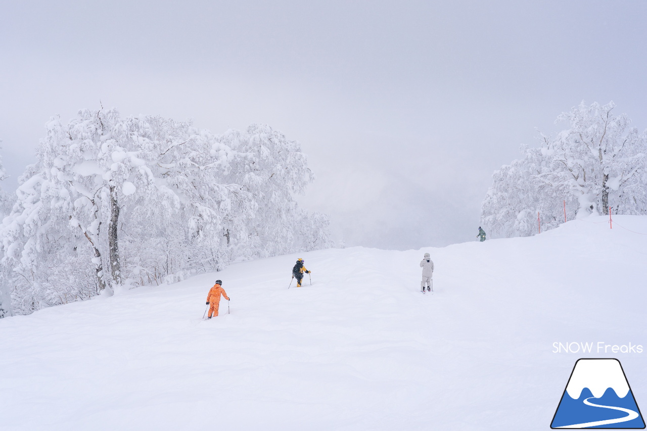 最高に気持ちの良いキロロの雪を滑る！北海道発 スキー・アウトドア専門店『パドルクラブ』のスタッフたちの休日。【ゲレンデパウダー編】in キロロリゾート